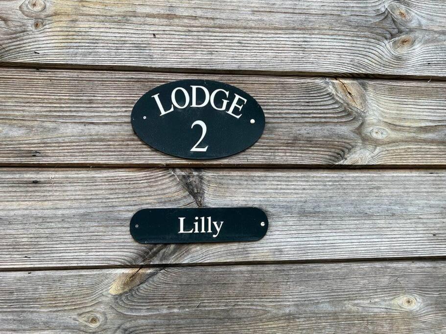 Lilly Lodge, Lake Pochard South Cerney Ngoại thất bức ảnh